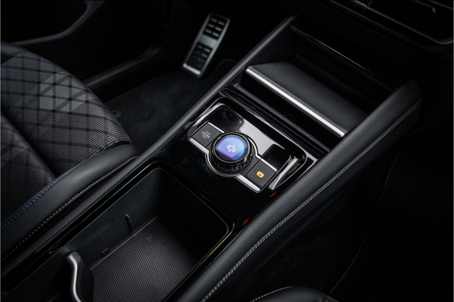 Volkswagen Tiguan 1.5 eHybrid R-Line Edition ** HUD ** Trekhaak ** 360 camera ** Massage Blackstyle **