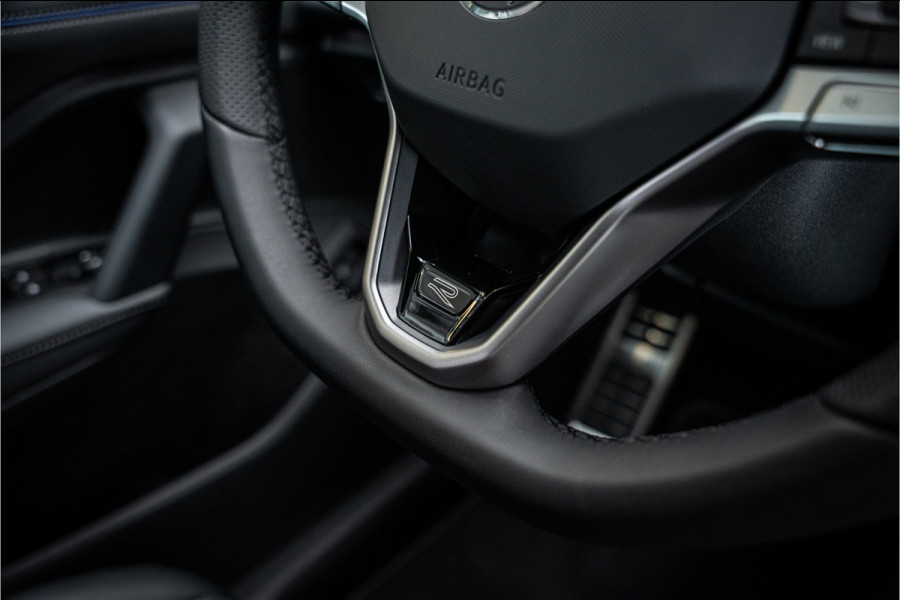 Volkswagen Tiguan 1.5 eHybrid R-Line Edition ** HUD ** Trekhaak ** 360 camera ** Massage Blackstyle **