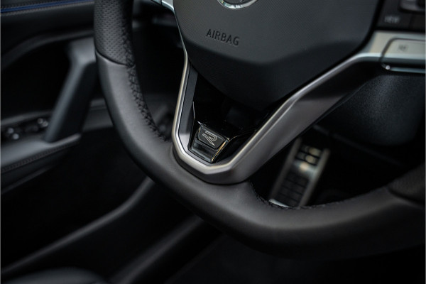 Volkswagen Tiguan 1.5 eHybrid R-Line Edition ** HUD ** Trekhaak ** 360 camera ** Massage Blackstyle **