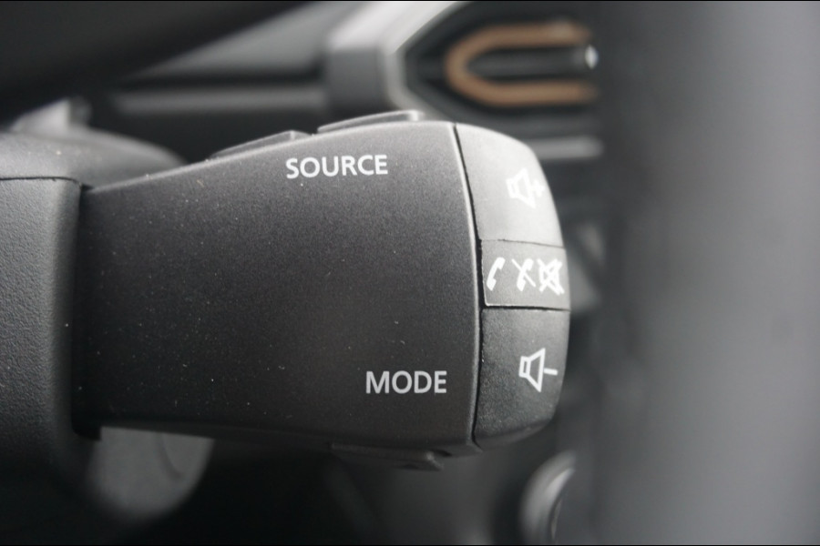 Dacia Jogger 140PK Hybrid Extreme 7P AUTOMAAT | VOORGEREGISTREERD NIEUW 32 KM