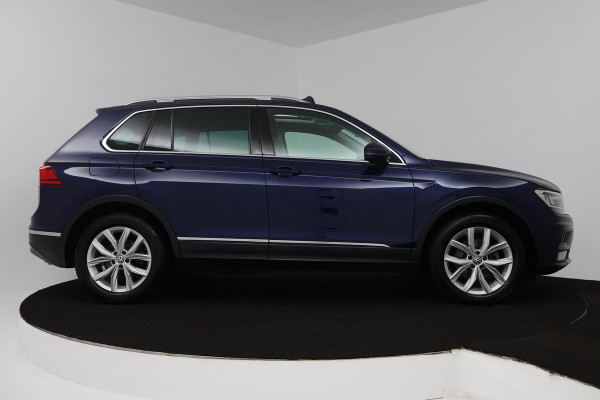 Volkswagen Tiguan 1.4 TSI ACT Highline (PANORAMADAK, TREKHAAK, STOELVERWARMING, LEER, DIGITALE COCKPIT, ACHTERUITRIJCAMERA) )