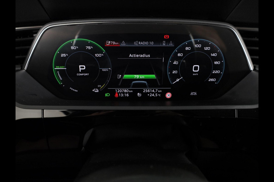 Audi e-tron e-tron 50 quattro Launch edition plus 71 kWh 313pk | SoH 90% | Panoramadak | Lederen bekleding | Adaptieve cruise controle | Elektrisch verstelbare voorstoelen | Memory