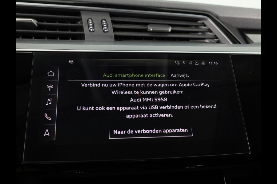 Audi e-tron e-tron 50 quattro Launch edition plus 71 kWh 313pk | SoH 90% | Panoramadak | Lederen bekleding | Adaptieve cruise controle | Elektrisch verstelbare voorstoelen | Memory