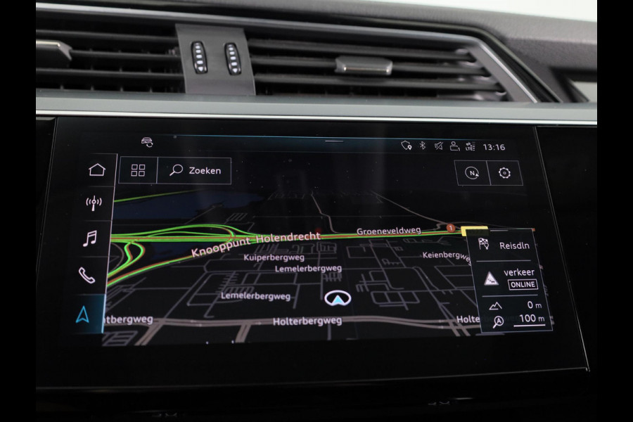 Audi e-tron e-tron 50 quattro Launch edition plus 71 kWh 313pk | SoH 90% | Panoramadak | Lederen bekleding | Adaptieve cruise controle | Elektrisch verstelbare voorstoelen | Memory