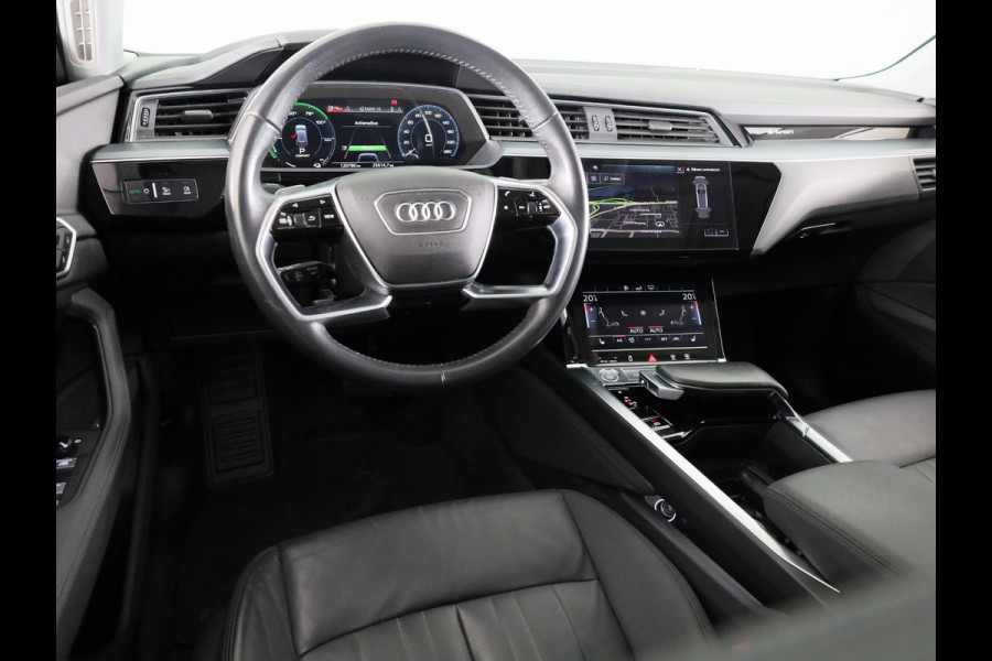 Audi e-tron e-tron 50 quattro Launch edition plus 71 kWh 313pk | SoH 90% | Panoramadak | Lederen bekleding | Adaptieve cruise controle | Elektrisch verstelbare voorstoelen | Memory