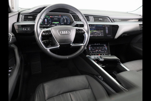 Audi e-tron e-tron 50 quattro Launch edition plus 71 kWh 313pk | SoH 90% | Panoramadak | Lederen bekleding | Adaptieve cruise controle | Elektrisch verstelbare voorstoelen | Memory