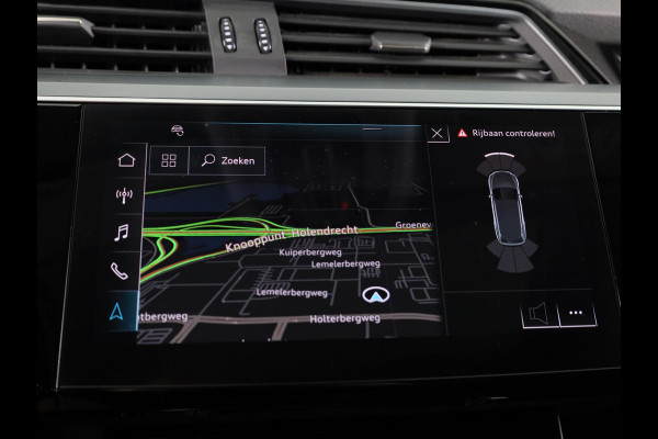 Audi e-tron e-tron 50 quattro Launch edition plus 71 kWh 313pk | SoH 90% | Panoramadak | Lederen bekleding | Adaptieve cruise controle | Elektrisch verstelbare voorstoelen | Memory