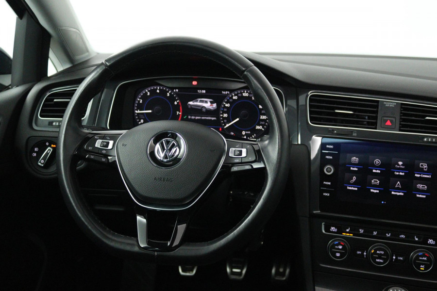 Volkswagen GOLF Variant 1.5 TSI Comfortline Business (PANORAMADAK, DIGITALE COCKPIT, CAMERA, STOELVERWARMING, CARPLAY NAVIGATIE)