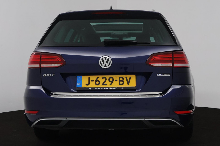 Volkswagen GOLF Variant 1.5 TSI Comfortline Business (PANORAMADAK, DIGITALE COCKPIT, CAMERA, STOELVERWARMING, CARPLAY NAVIGATIE)