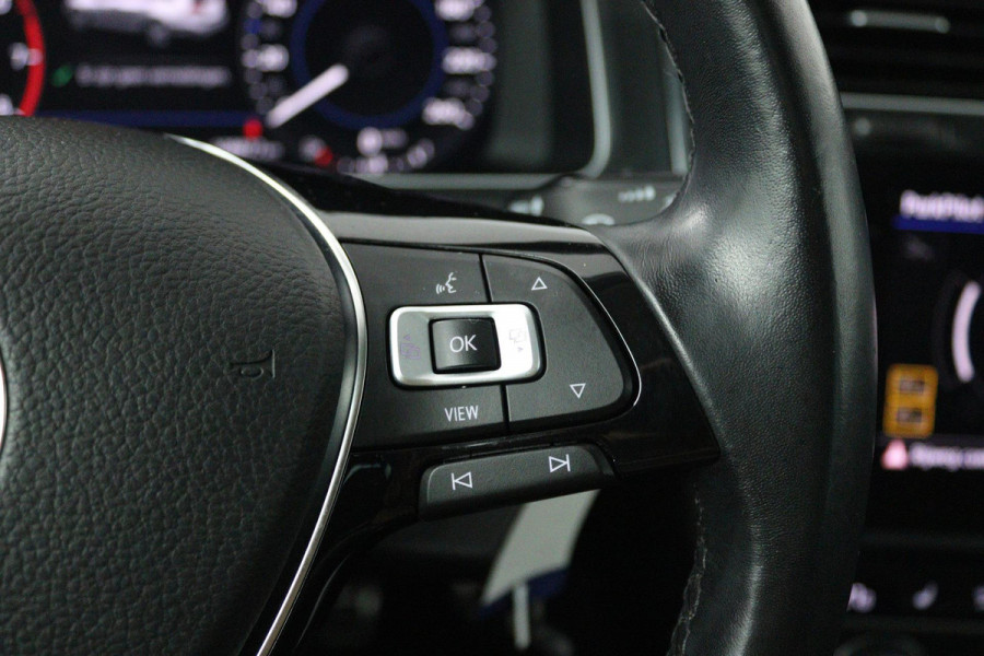 Volkswagen GOLF Variant 1.5 TSI Comfortline Business (PANORAMADAK, DIGITALE COCKPIT, CAMERA, STOELVERWARMING, CARPLAY NAVIGATIE)