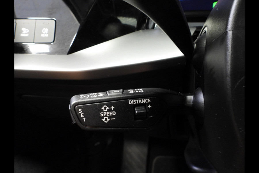 Audi A3 Limousine 30 TFSI Aut. Advanced Edition NAVI/VIRTUAL/LED/17"LMV! Audi A3 Limousine 30 TFSI Aut. Advanced Edition NAVI/VIRTUAL/LED/17"LMV!