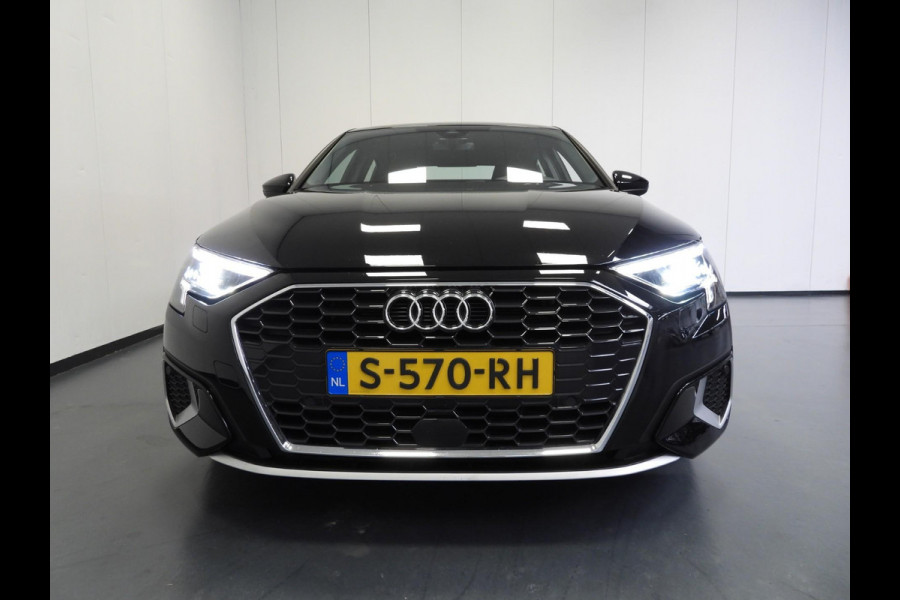 Audi A3 Limousine 30 TFSI Aut. Advanced Edition NAVI/VIRTUAL/LED/17"LMV! Audi A3 Limousine 30 TFSI Aut. Advanced Edition NAVI/VIRTUAL/LED/17"LMV!