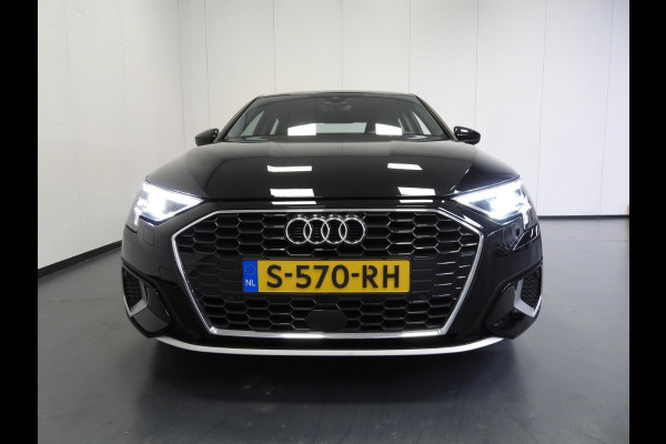 Audi A3 Limousine 30 TFSI Aut. Advanced Edition NAVI/VIRTUAL/LED/17"LMV! Audi A3 Limousine 30 TFSI Aut. Advanced Edition NAVI/VIRTUAL/LED/17"LMV!