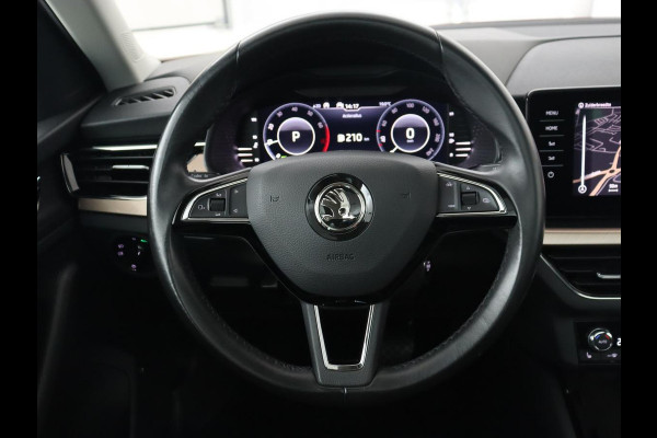 Škoda Kamiq 1.0 TSI Business Edition | Panoramadak | Trekhaak | Stoelverwarming | Virtual Cockpit | Carplay | Climate control | Keyless | Cruise control | Full LED | Getint glas