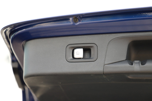 Mercedes-Benz GLC 43 AMG 4-Matic Aut9 | 367PK | Pano | Head-up | Keyles-go | Sfeerverlichting | Carbon | Burmester | Memory | Distronic+ | Stoelko