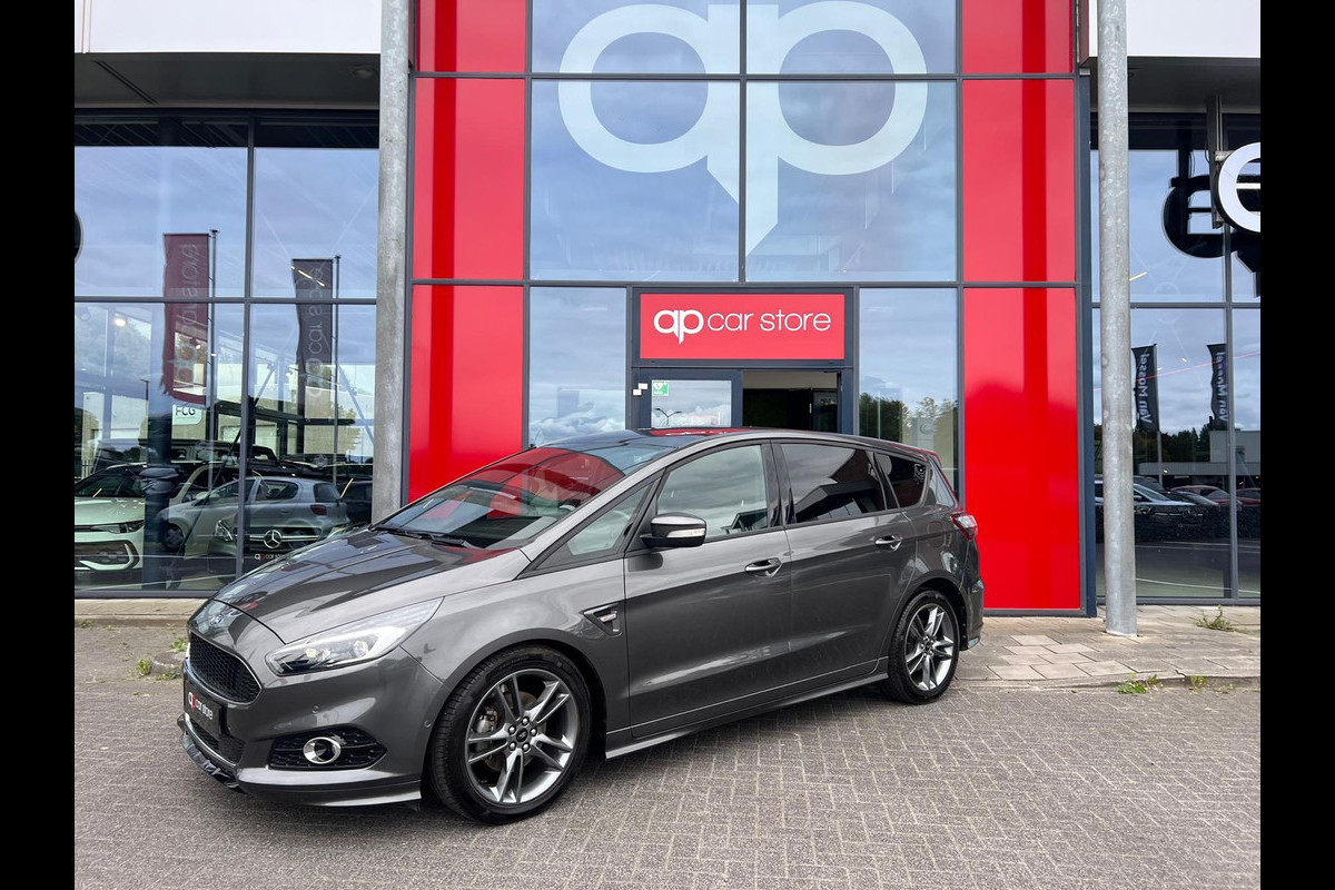 Ford S-Max 2.0 EcoBoost Titanium 7p. Ford S-Max 2.0 EcoBoost Titanium 7p.