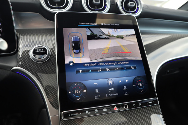 Mercedes-Benz GLC 400e AMG 4-Matic | 381PK | Head-up | Massage | Burmester | Sfeerverlichting | Digital-light | Stoelventilatie | Memory | Air-bal Mercedes-Benz GLC 400e AMG 4-Matic | 381PK | Head-up | Massage | Burmester | Sfeerverlichting | Digital-light | Stoelventilatie | Memory | Air-bal