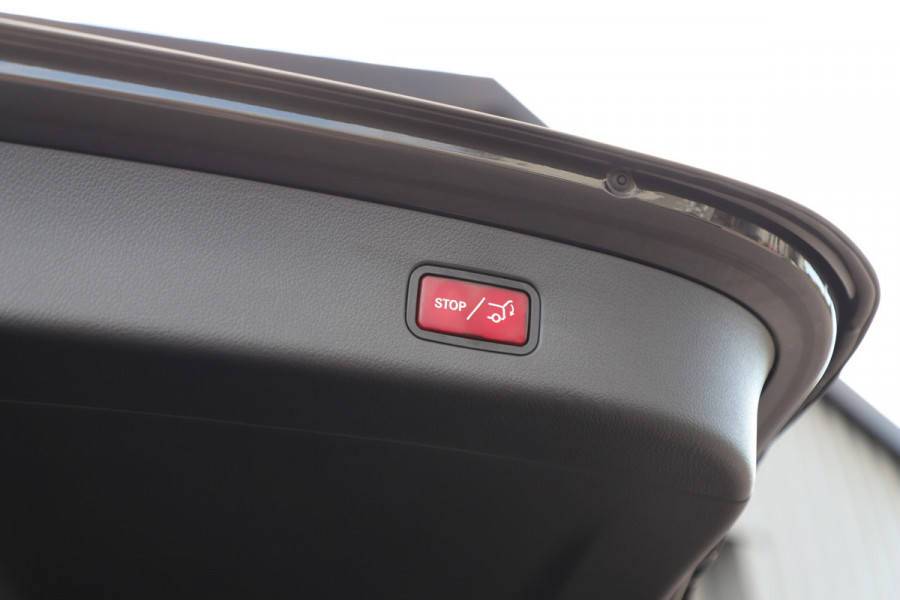 Mercedes-Benz GLC 400e AMG 4-Matic | 381PK | Head-up | Massage | Burmester | Sfeerverlichting | Digital-light | Stoelventilatie | Memory | Air-bal Mercedes-Benz GLC 400e AMG 4-Matic | 381PK | Head-up | Massage | Burmester | Sfeerverlichting | Digital-light | Stoelventilatie | Memory | Air-bal