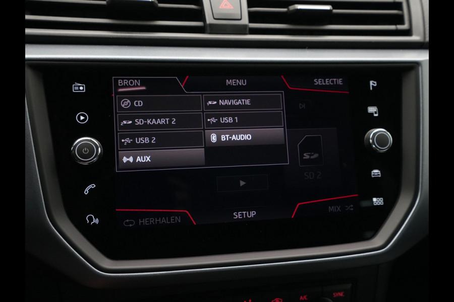 Seat Arona 1.0 TSI 115pk Style Business Intense Navigatie Camera Keyless Clima Park Assist Pdc Acc 341