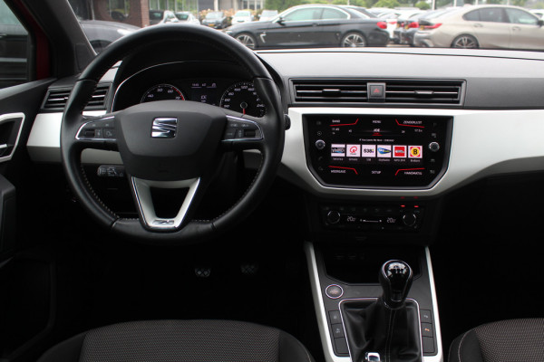Seat Arona 1.0 TSI Xcellence Launch Edition / Camera / Navigatie / Keyless / Cruise Control / LED Koplampen / 17'' / DAB / Stoelverwarming / Dodehoek