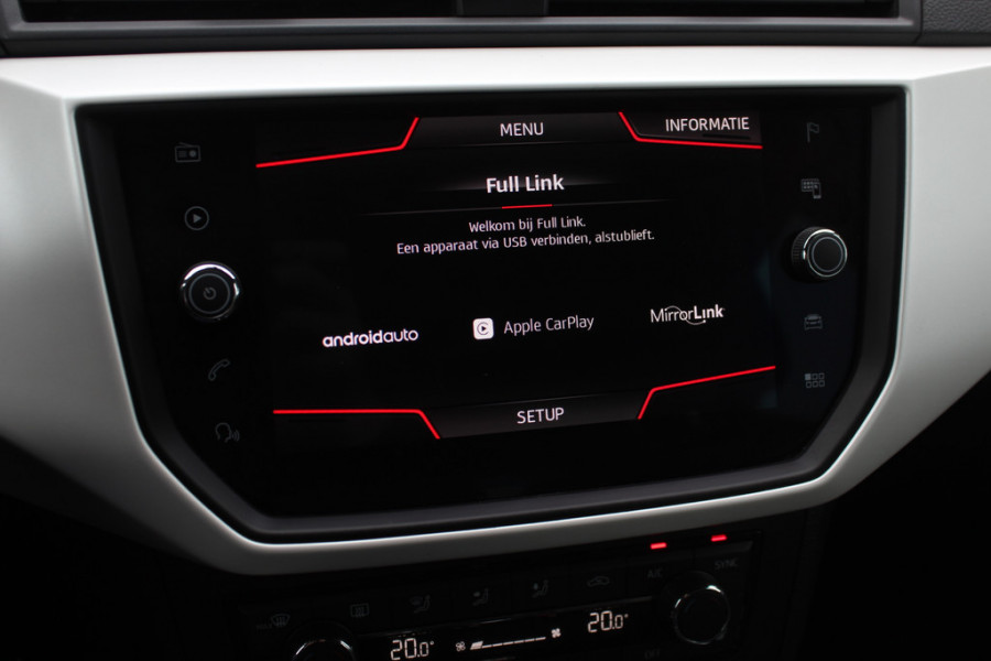 Seat Arona 1.0 TSI Xcellence Launch Edition / Camera / Navigatie / Keyless / Cruise Control / LED Koplampen / 17'' / DAB / Stoelverwarming / Dodehoek