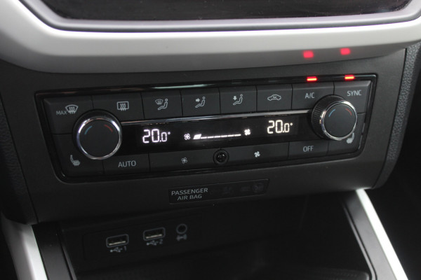 Seat Arona 1.0 TSI Xcellence Launch Edition / Camera / Navigatie / Keyless / Cruise Control / LED Koplampen / 17'' / DAB / Stoelverwarming / Dodehoek