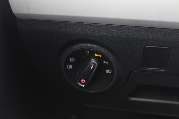 Seat Arona 1.0 TSI Xcellence Launch Edition / Camera / Navigatie / Keyless / Cruise Control / LED Koplampen / 17'' / DAB / Stoelverwarming / Dodehoek