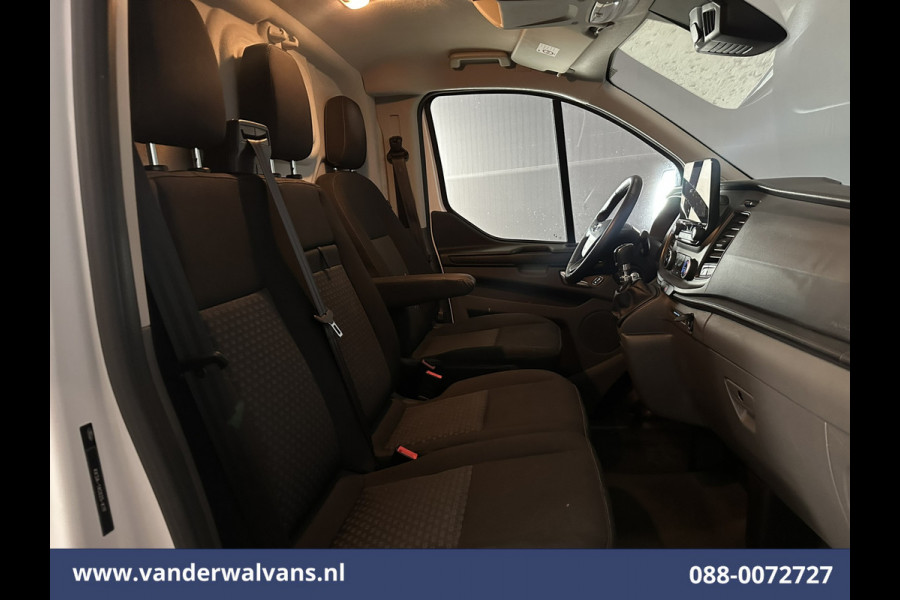 Ford Transit Custom 2.0 TDCI L2H1 Euro6 Airco | Camera | Navigatie | LED | Cruisecontrol | Stoelverwarming | Verwarmde voorruit Parkeersensoren, Bijrijdersbank
