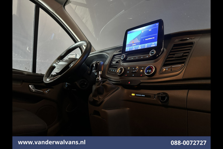 Ford Transit Custom 2.0 TDCI L2H1 Euro6 Airco | Camera | Navigatie | LED | Cruisecontrol | Stoelverwarming | Verwarmde voorruit Parkeersensoren, Bijrijdersbank