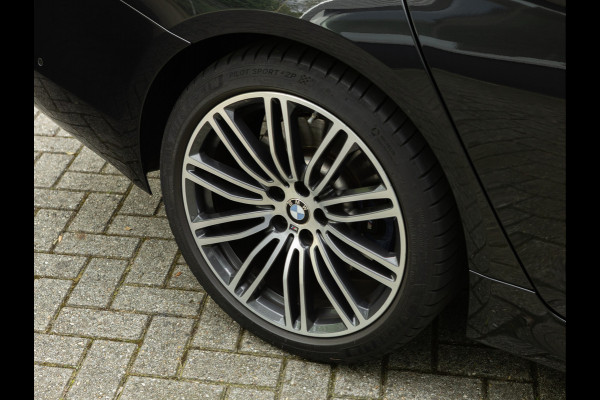 BMW 5 Serie Touring 540i xDrive M-Sport - Pano - Active Steering - Driving Ass Plus - Head-Up