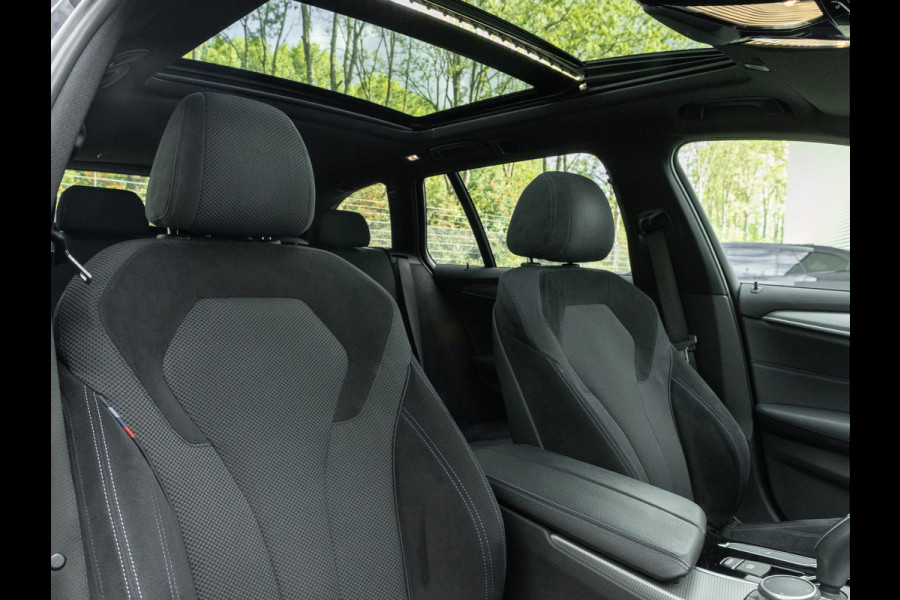 BMW 5 Serie Touring 540i xDrive M-Sport - Pano - Active Steering - Driving Ass Plus - Head-Up