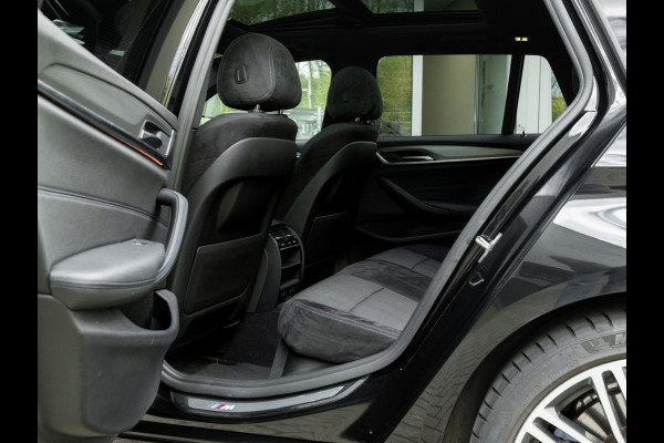 BMW 5 Serie Touring 540i xDrive M-Sport - Pano - Active Steering - Driving Ass Plus - Head-Up