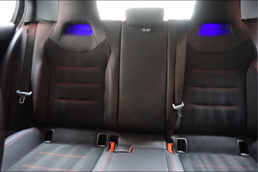 Mercedes-Benz A-Klasse 200 Business Solution AMG Night Upgrade | Augmented Reality | Sfeerverlichting Plus | AMG Aerodynamica | AMG Sportinterieur | Widescreen | Diamond grille | Cruise + Lane departure | Stoplichtcamera