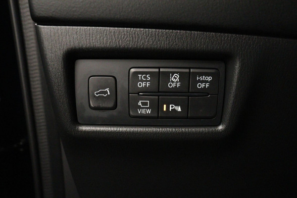 Mazda CX-5 2.0 SkyActiv-G 165 Signature Automaat (NAVIGATIE, STOEL/-STUURVERWARMING, STOELKOELING, CAMERA, DEALER ONDERHOUDEN)