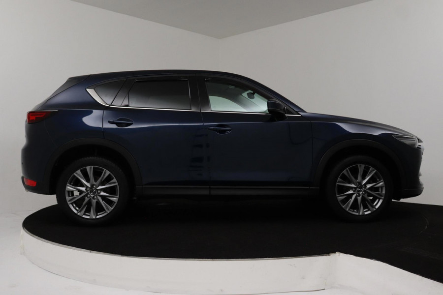 Mazda CX-5 2.0 SkyActiv-G 165 Signature Automaat (NAVIGATIE, STOEL/-STUURVERWARMING, STOELKOELING, CAMERA, DEALER ONDERHOUDEN)