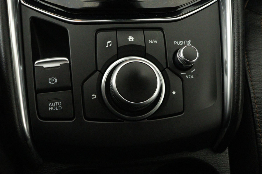 Mazda CX-5 2.0 SkyActiv-G 165 Signature Automaat (NAVIGATIE, STOEL/-STUURVERWARMING, STOELKOELING, CAMERA, DEALER ONDERHOUDEN)
