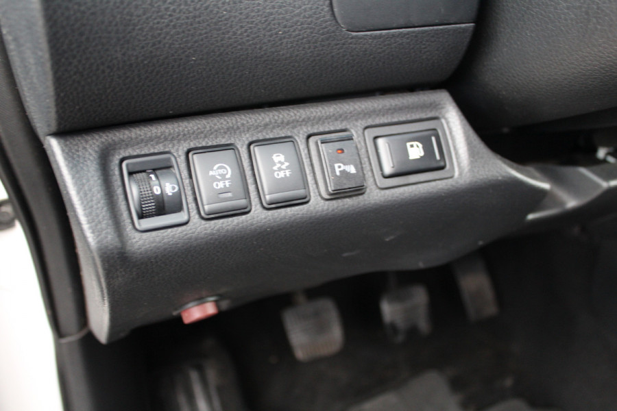Nissan Navara NP300 2.3 dCi 120KW E6 4WD N-Connecta King Cab ✓ 3500KG trekhaak ✓ Road Ranger opbouw ✓ 4x4