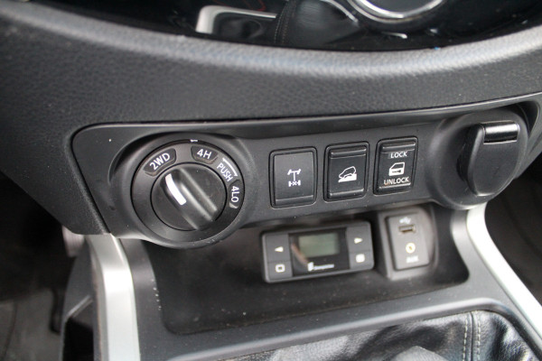 Nissan Navara NP300 2.3 dCi 120KW E6 4WD N-Connecta King Cab ✓ 3500KG trekhaak ✓ Road Ranger opbouw ✓ 4x4