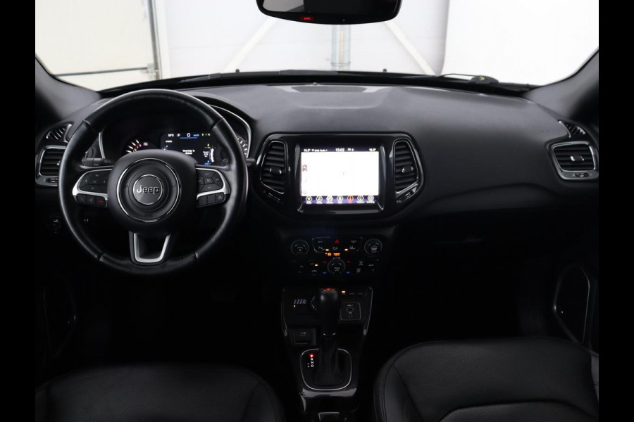 Jeep Compass 4xe 240 Plug-in Hybrid Elecrtic S | Stoelventilatie | Leder | Camera | Carplay | Keyless | Stoel & stuurverwarming | Navigatie | Xenon | 19'' lichtmetalen velgen | PHEV