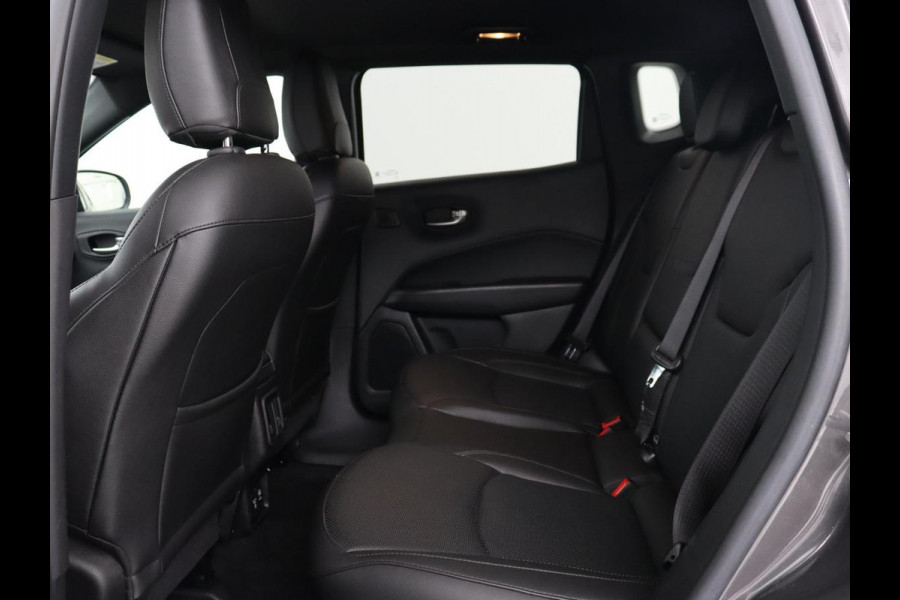 Jeep Compass 4xe 240 Plug-in Hybrid Elecrtic S | Stoelventilatie | Leder | Camera | Carplay | Keyless | Stoel & stuurverwarming | Navigatie | Xenon | 19'' lichtmetalen velgen | PHEV