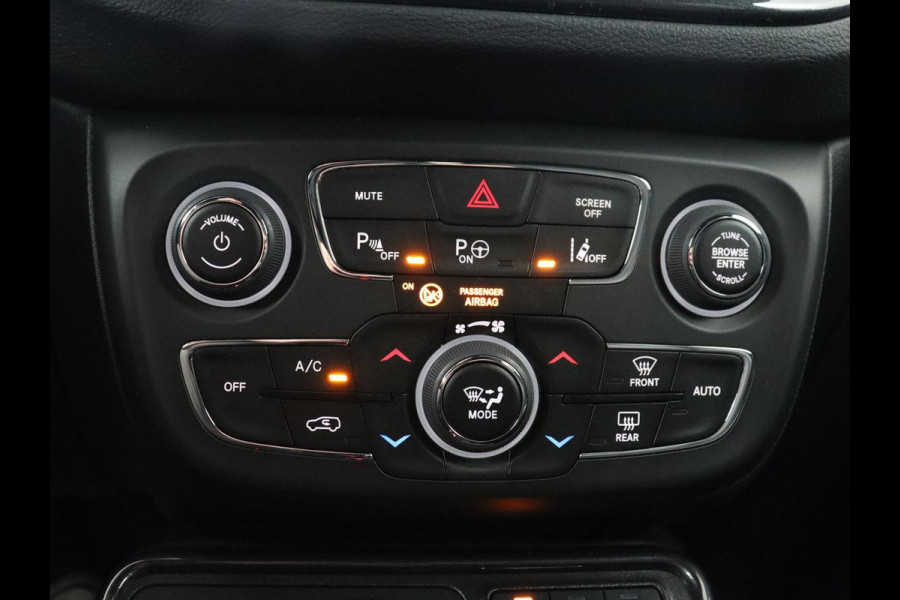 Jeep Compass 4xe 240 Plug-in Hybrid Elecrtic S | Stoelventilatie | Leder | Camera | Carplay | Keyless | Stoel & stuurverwarming | Navigatie | Xenon | 19'' lichtmetalen velgen | PHEV