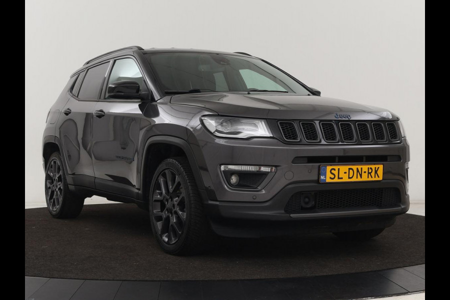 Jeep Compass 4xe 240 Plug-in Hybrid Elecrtic S | Stoelventilatie | Leder | Camera | Carplay | Keyless | Stoel & stuurverwarming | Navigatie | Xenon | 19'' lichtmetalen velgen | PHEV