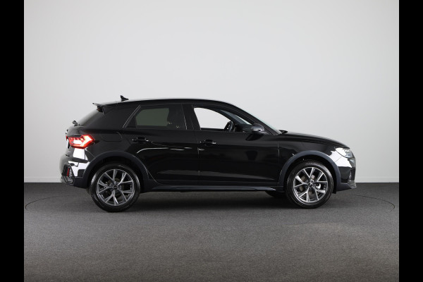 Audi A1 allstreet 30 TFSI Advanced edition 110pk | Parkeerrijcamera, keyless entry, verwarmbare voerstoelen, led koplampen