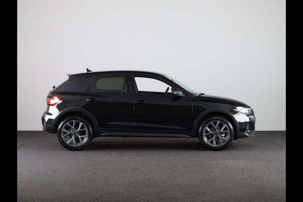 Audi A1 allstreet 30 TFSI Advanced edition 110pk | Parkeerrijcamera, keyless entry, verwarmbare voerstoelen, led koplampen