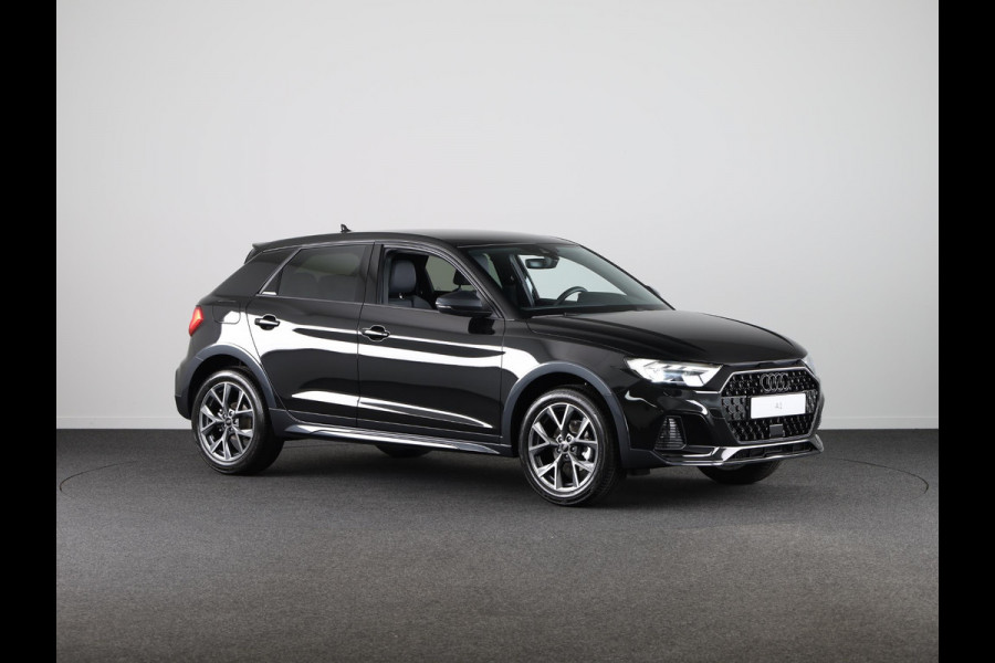 Audi A1 allstreet 30 TFSI Advanced edition 110pk | Parkeerrijcamera, keyless entry, verwarmbare voerstoelen, led koplampen