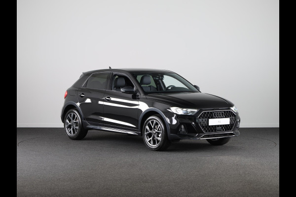 Audi A1 allstreet 30 TFSI Advanced edition 110pk | Parkeerrijcamera, keyless entry, verwarmbare voerstoelen, led koplampen