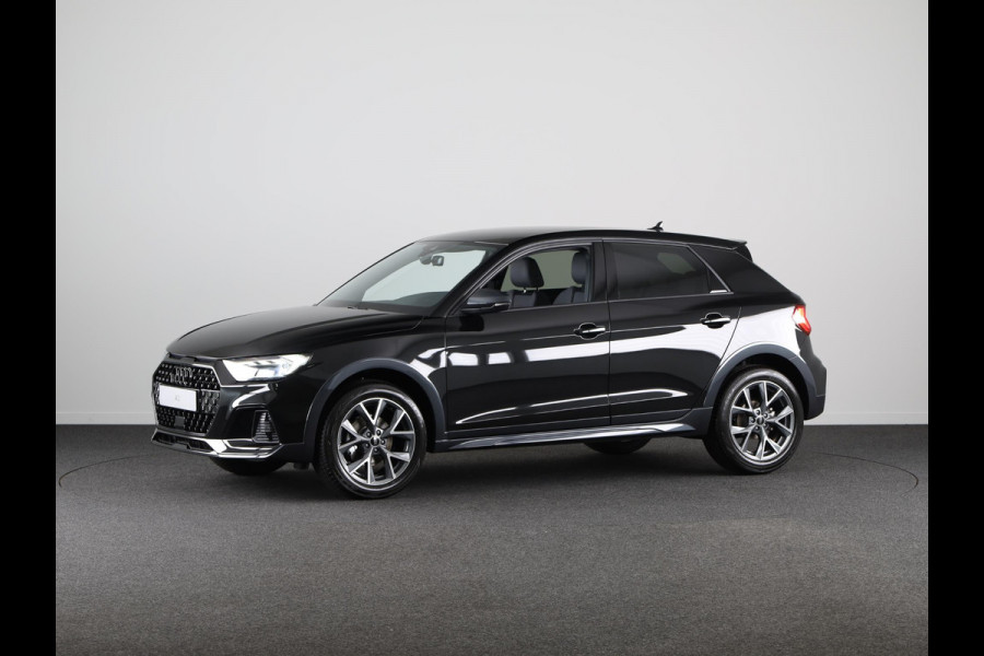 Audi A1 allstreet 30 TFSI Advanced edition 110pk | Parkeerrijcamera, keyless entry, verwarmbare voerstoelen, led koplampen