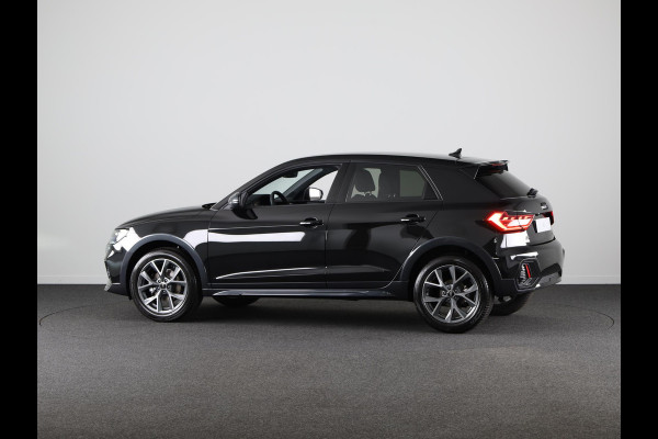 Audi A1 allstreet 30 TFSI Advanced edition 110pk | Parkeerrijcamera, keyless entry, verwarmbare voerstoelen, led koplampen