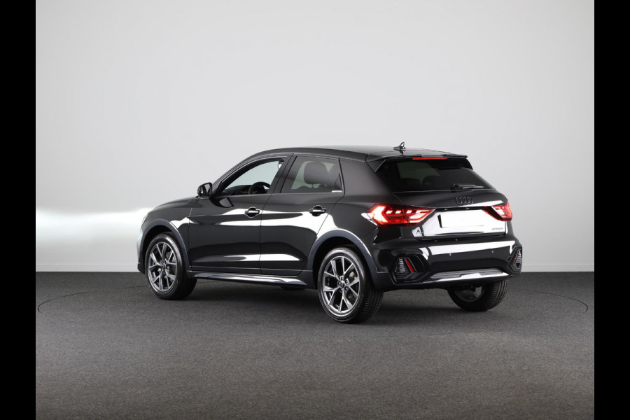 Audi A1 allstreet 30 TFSI Advanced edition 110pk | Parkeerrijcamera, keyless entry, verwarmbare voerstoelen, led koplampen