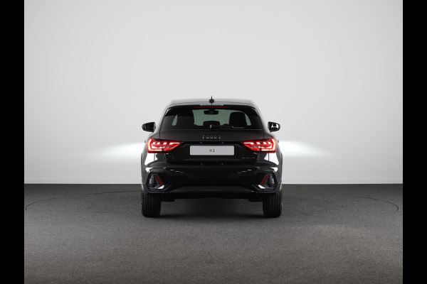 Audi A1 allstreet 30 TFSI Advanced edition 110pk | Parkeerrijcamera, keyless entry, verwarmbare voerstoelen, led koplampen